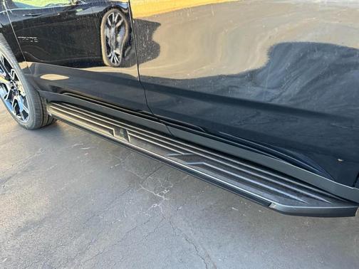 2026 Chevrolet Tahoe 4WD RST