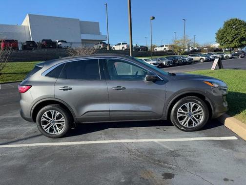 2021 Ford Escape SEL