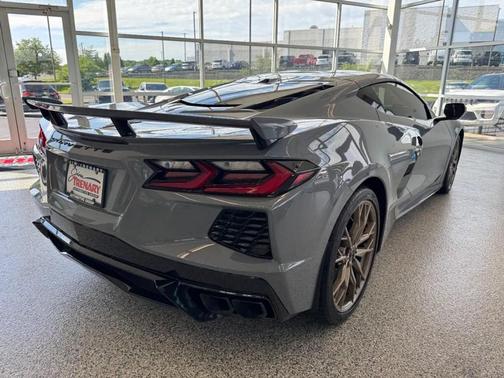 Sea Wolf Gray Tricoat 2025 Chevrolet Corvette Stingray w/2LT