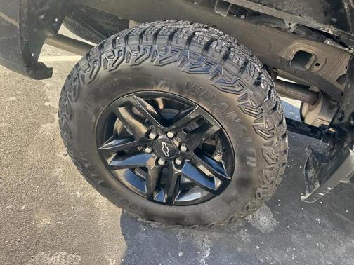 2024 Chevrolet Silverado 1500 Custom Trail Boss