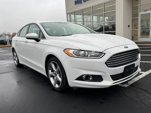 2016 Ford Fusion S