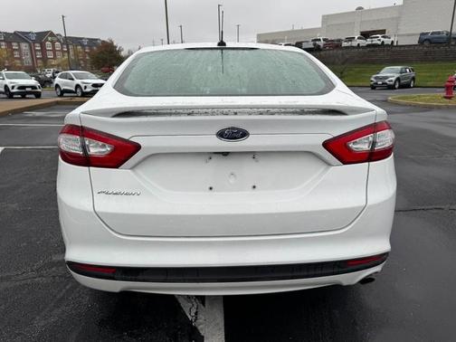 2016 Ford Fusion S