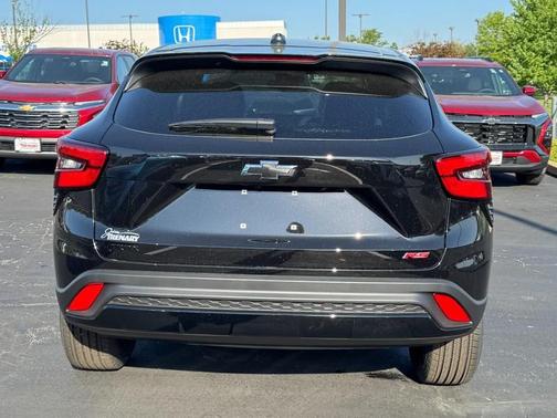 Mosaic Black Metallic 2026 Chevrolet Trax FWD 1RS