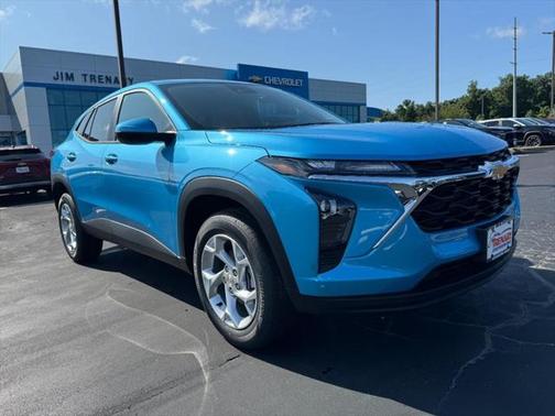 2025 Chevrolet Trax LS