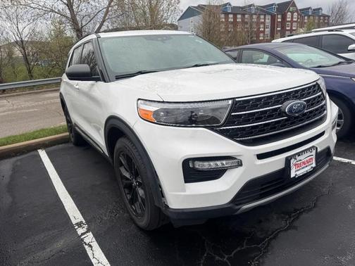 Star White Metallic Tri-Coat 2020 Ford Explorer XLT