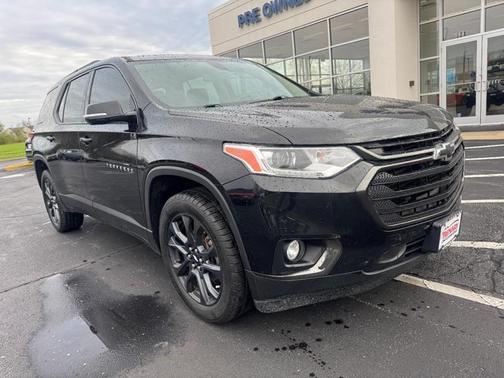 Mosaic Black Metallic 2018 Chevrolet Traverse RS