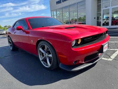 Redline Red Tricoat Pearl 2016 Dodge Challenger R/T Scat Pack