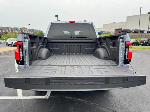 2022 Ford F-150 Lightning XLT