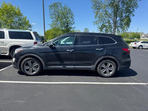 Becketts Black 2014 Hyundai SANTA FE Limited