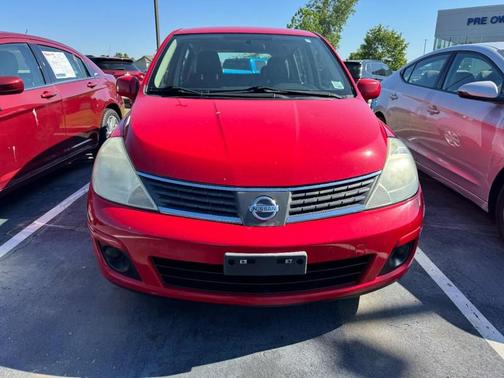 Red Alert 2009 Nissan Versa 1.8 SL