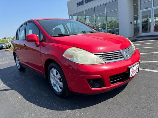 Red Alert 2009 Nissan Versa 1.8 SL