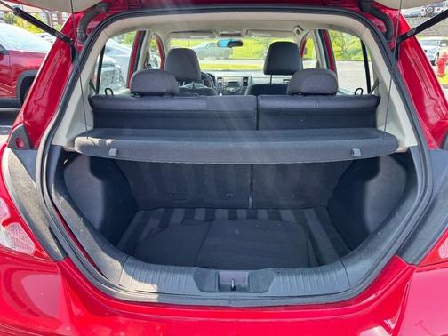 Red Alert 2009 Nissan Versa 1.8 SL