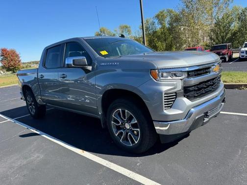 Sterling Gray Metallic 2024 Chevrolet Silverado 1500 LT
