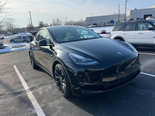 2022 Tesla Model Y Performance Dual Motor All-Wheel Drive