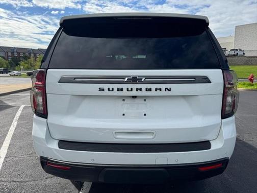 2021 Chevrolet Suburban 4WD Z71