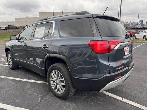 2019 GMC Acadia SLE-2