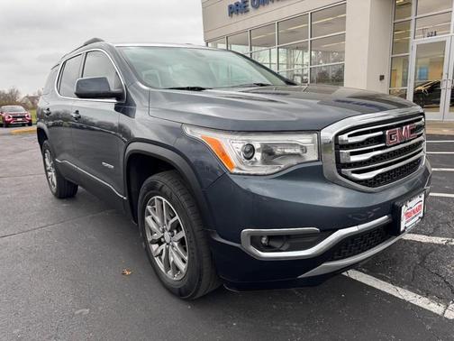 2019 GMC Acadia SLE-2
