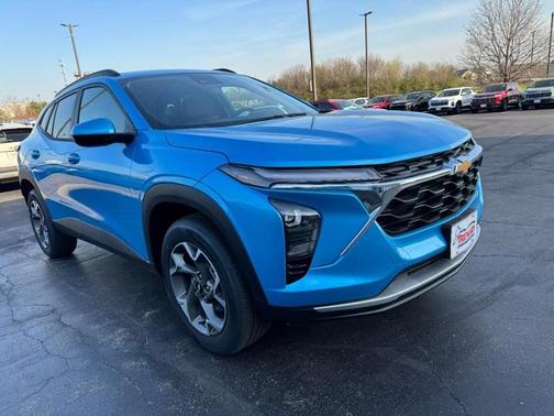 Marina Blue Metallic 2026 Chevrolet Trax LT