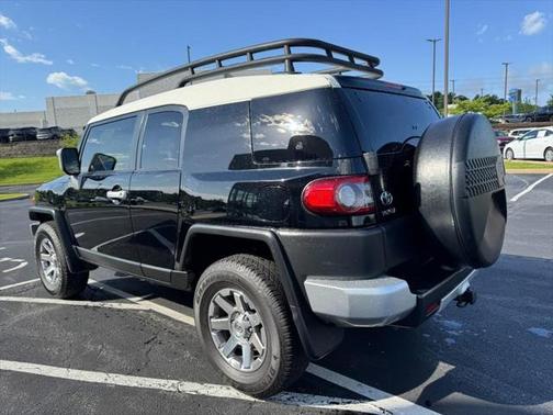 2014 Toyota FJ Cruiser Base