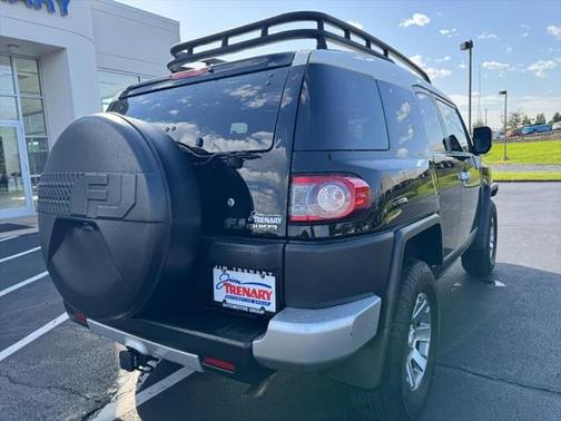 2014 Toyota FJ Cruiser Base