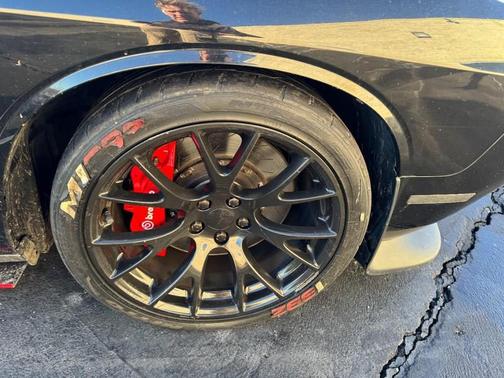 2016 Dodge Challenger SRT 392