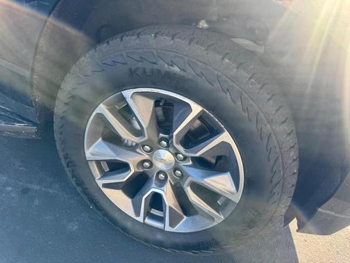 2022 Chevrolet Suburban LT