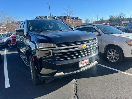 2022 Chevrolet Suburban LT