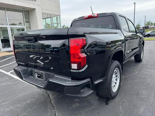Black 2024 Chevrolet Colorado WT
