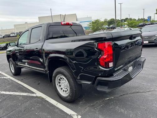 Black 2024 Chevrolet Colorado WT