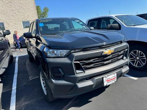 Black 2024 Chevrolet Colorado WT