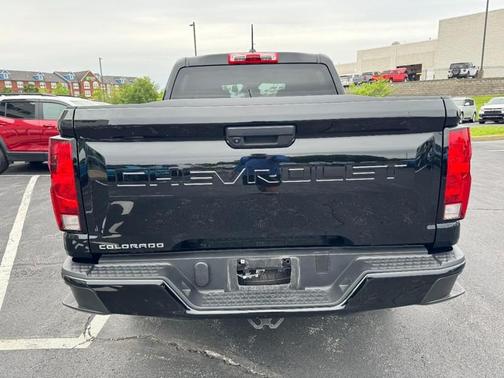 Black 2024 Chevrolet Colorado WT