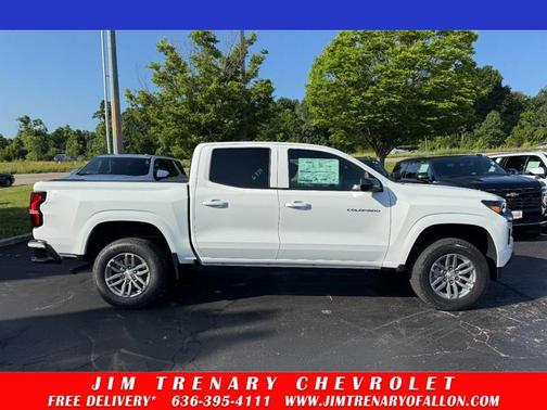 Summit White 2026 Chevrolet Colorado LT