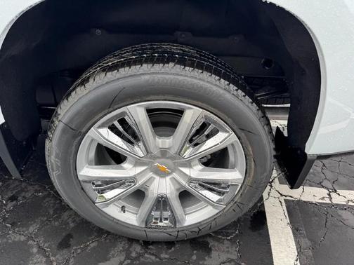 Polar White Tricoat 2026 Chevrolet Silverado 1500 High Country