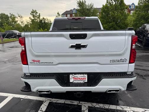 Polar White Tricoat 2026 Chevrolet Silverado 1500 High Country