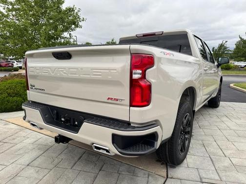 White Sands 2026 Chevrolet Silverado 1500 RST