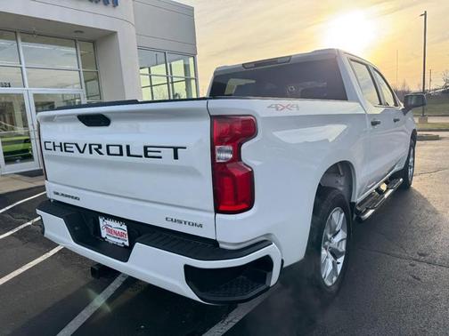 2021 Chevrolet Silverado 1500 Custom