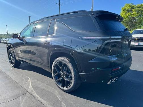 2025 Chevrolet Traverse RS