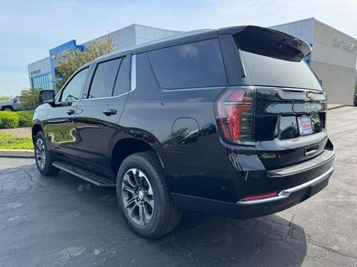 2025 Chevrolet Tahoe LS