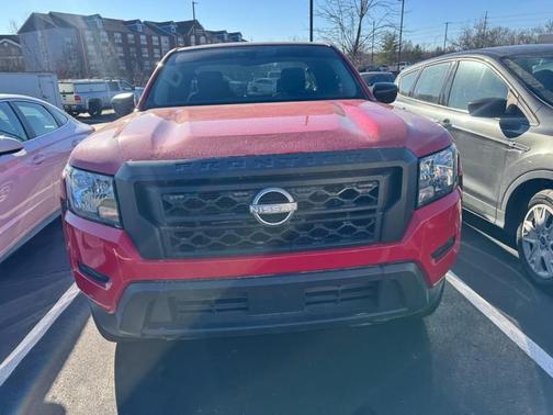 2022 Nissan Frontier S