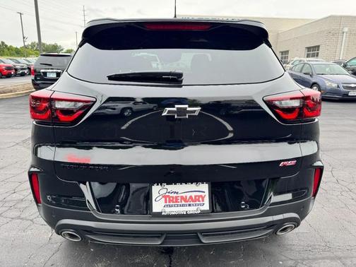 Mosaic Black Metallic 2026 Chevrolet Trailblazer RS