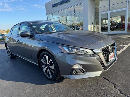 Gun Metallic 2022 Nissan Altima 2.5 SV