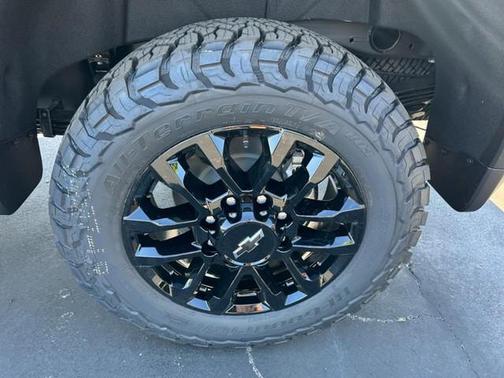 Black 2026 Chevrolet Silverado 2500 High Country