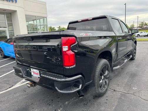 Black 2022 Chevrolet Silverado 1500 Limited Custom