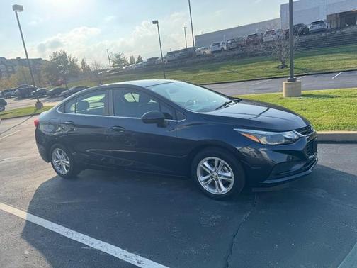 2016 Chevrolet Cruze LT Auto