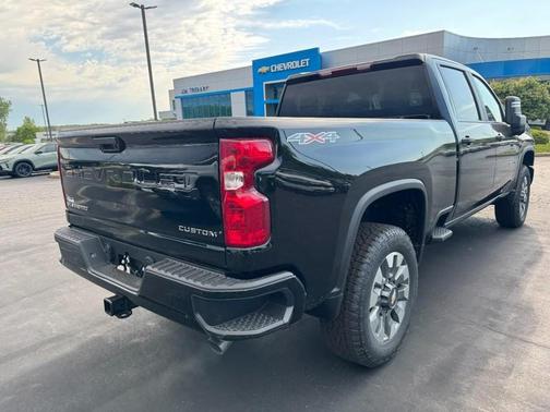 Black 2026 Chevrolet Silverado 2500 Custom