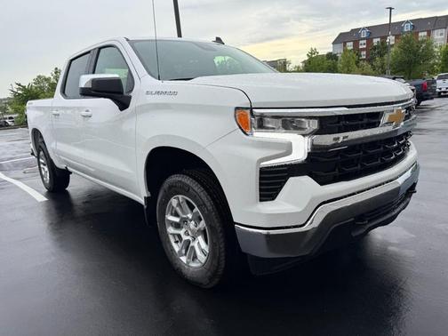 Summit White 2026 Chevrolet Silverado 1500 LT