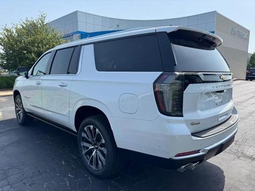 2025 Chevrolet Suburban 4WD High Country