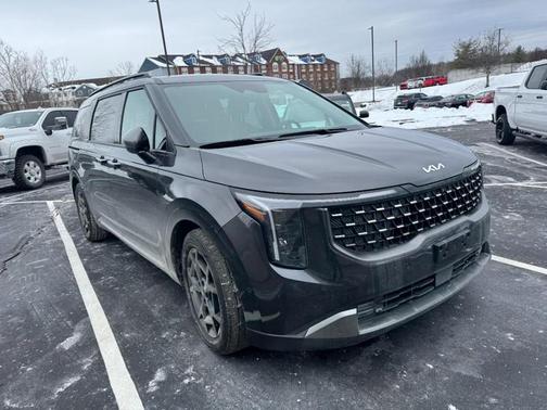 2025 Kia Carnival SX