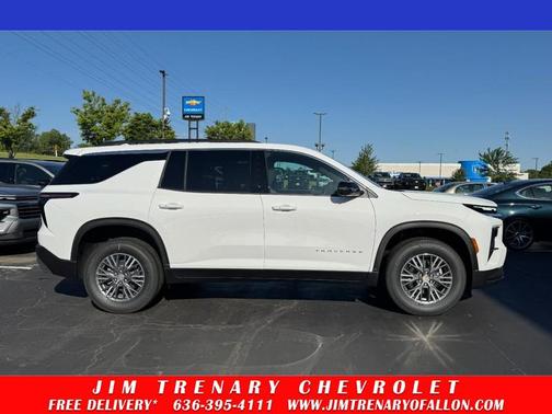 Summit White 2026 Chevrolet Traverse LT