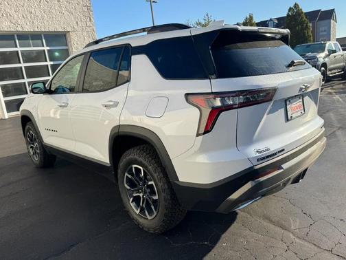 Polar White Tricoat 2026 Chevrolet Equinox AWD ACTIV